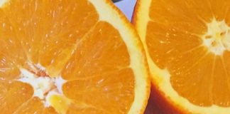 Kakijev smoothie s cimetom