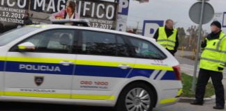 Tuje vozniško dovoljenje in odložitev izvršitve prenehanja veljavnosti vozniškega dovoljenja Tuje vozniško dovoljenje, odložitev izvršitve prenehanja veljavnosti vozniškega dovoljenja