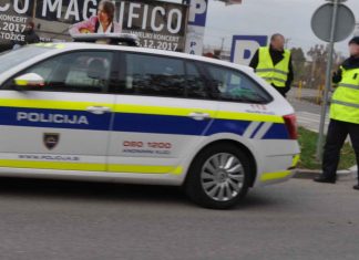 Tuje vozniško dovoljenje in odložitev izvršitve prenehanja veljavnosti vozniškega dovoljenja Tuje vozniško dovoljenje, odložitev izvršitve prenehanja veljavnosti vozniškega dovoljenja